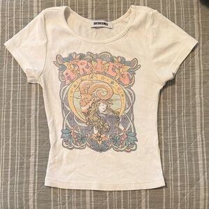 Daydreamer Beige Aries Graphic Tee